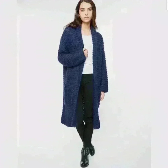 NEUW Handknit Amazing Acrylic Mohair Winter Coat - Picture 1 of 4